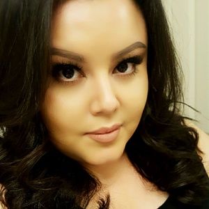 Meet your Posher, Karina